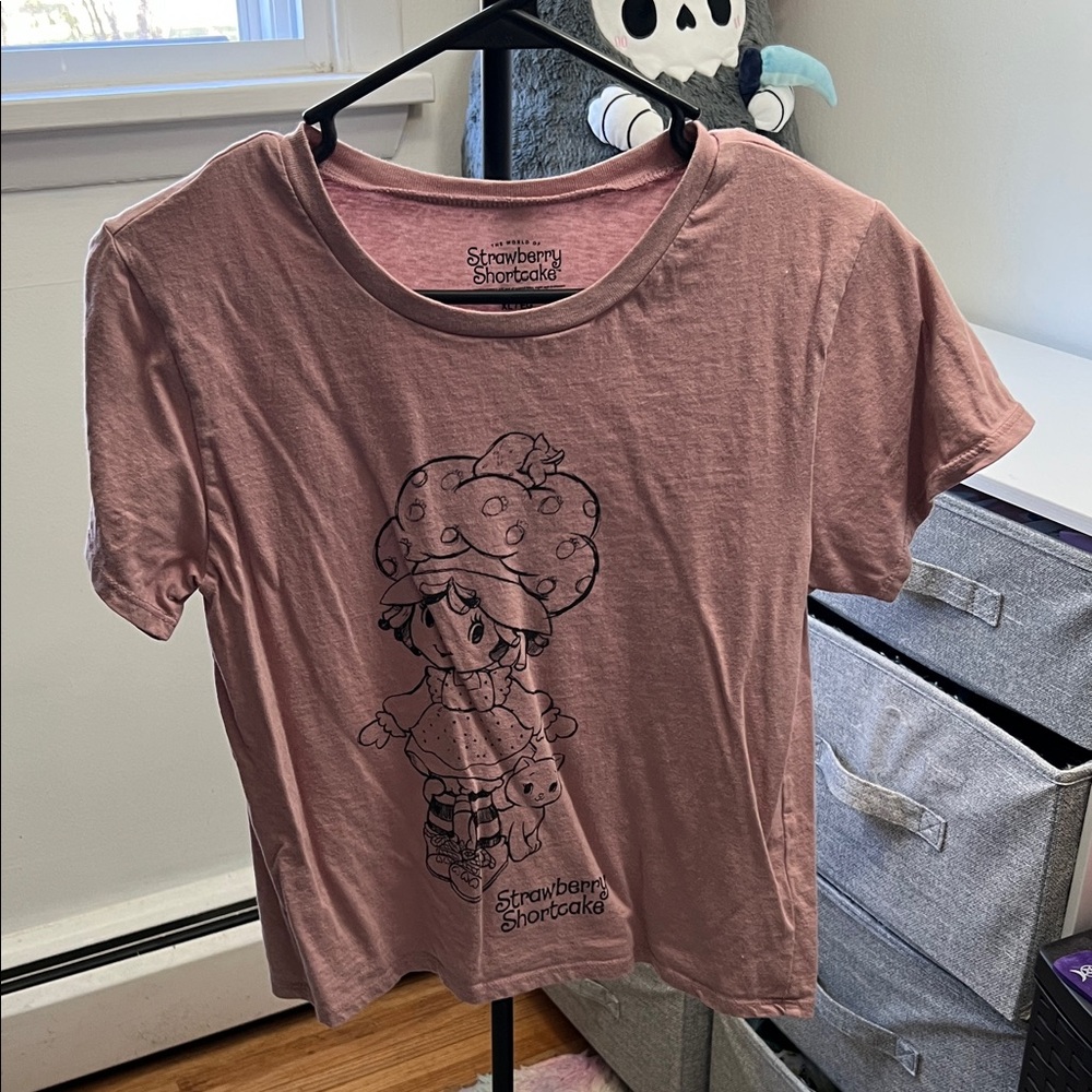 NWOT Strawberry Shortcake Cropped Graphic Tee